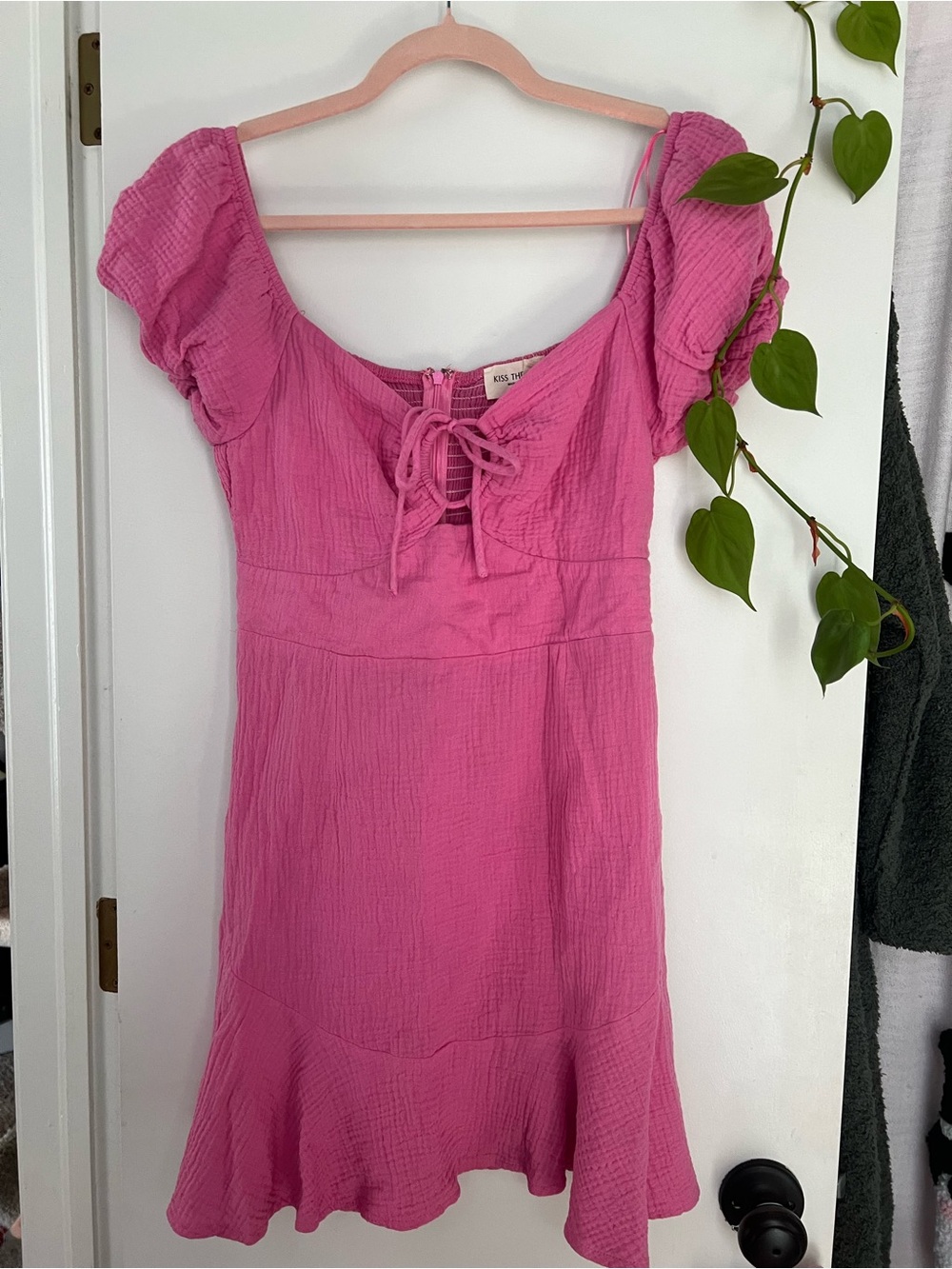 Kiss the Sky - Pink Tie-Front Puff Sleeve Dress